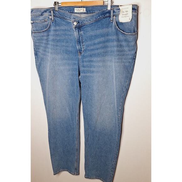 Abercrombie & Fitch The 90s Straight Ultra High Rise Jeans Cross Front 37 / 24 R - Picture 2 of 9